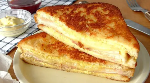 Easy and delicious Monte Cristo sandwich recipe to prepare at home