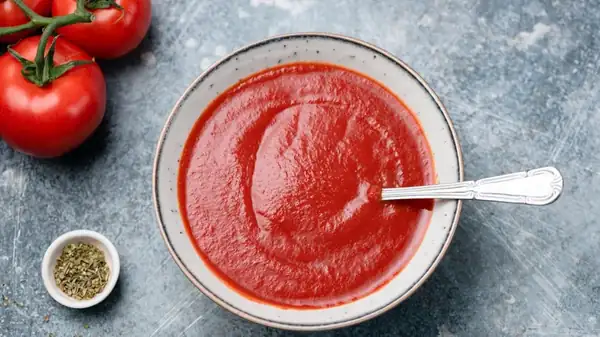Make A More Robust Tomato Sauce With Something You'd Usually Throw Away
