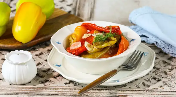 Pimientos secados al horno para el invierno