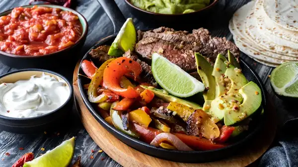 ¿Cuál es el mejor corte de carne para preparar fajitas chisporroteantes?