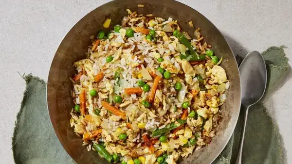 Fried rice with eggs