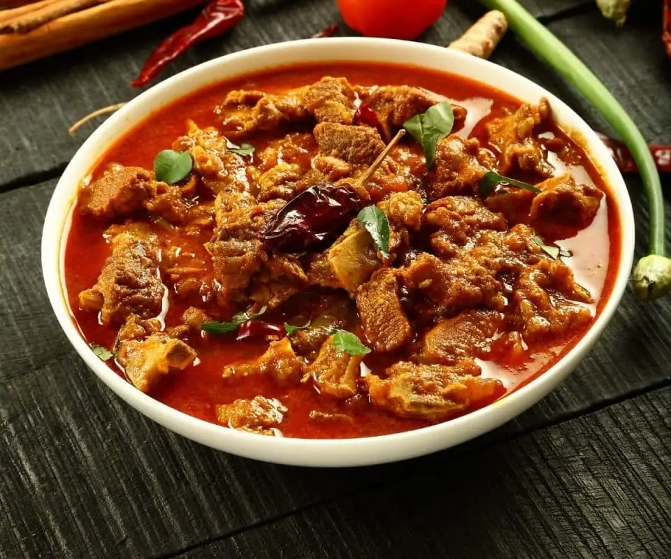 Auténtico Rogan Josh de cordero de Cachemira (curry de cordero de Cachemira)