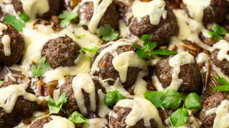 Make Decadent French-Inspired Meatballs With This Canned Soup