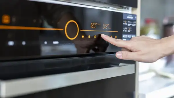 The Oven Mistake That's Negatively Impacting Your Baking