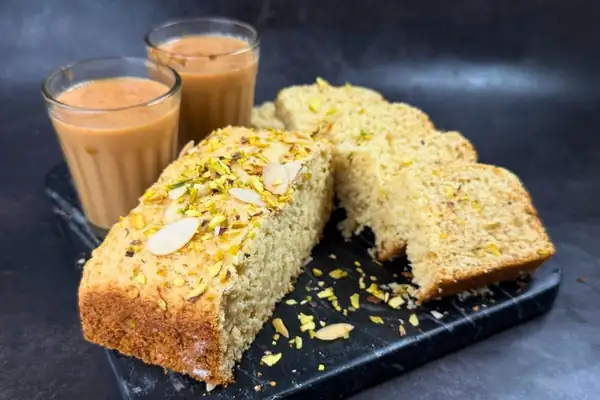 Café style Eggless Mawa Cake