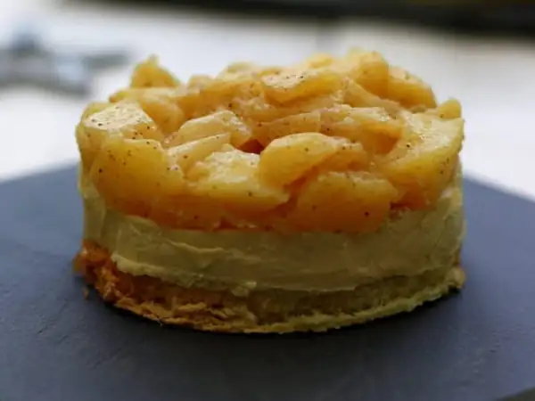 Foie gras toast with apples, Tatin style