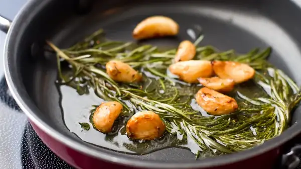 Fried Herbs Are The Flavor Bomb That Upgrade Any Meal
