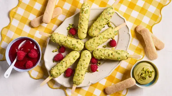 Savoiardi biscuits for walking