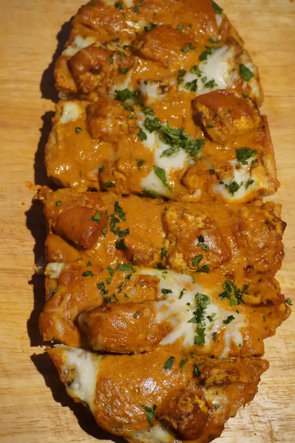 Butter Chicken Garlic Bread