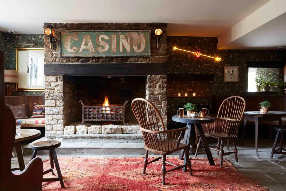 Los mejores pubs del Reino Unido con habitaciones para escapadas acogedoras.