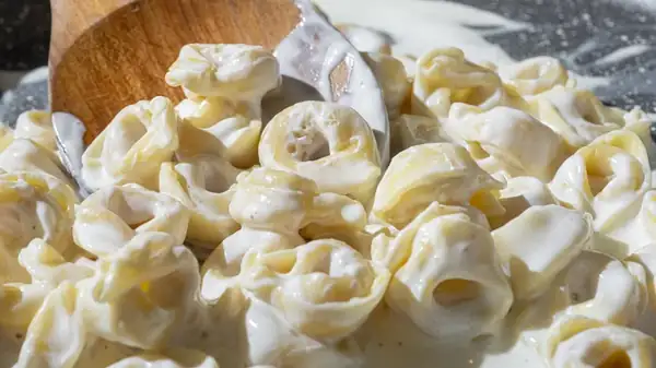 13 Mistakes To Avoid When Making A Creamy Pasta Sauce