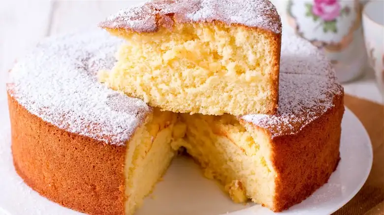 Room-Temperature Eggs Are The Key To The Fluffiest Cake Possible