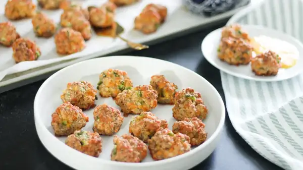 Receta de bolitas de salchicha con jalapeño popper