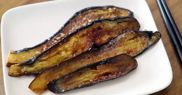 Once you taste eggplant steak, which is tastier than stir-fried eggplant, you won't be able to stop