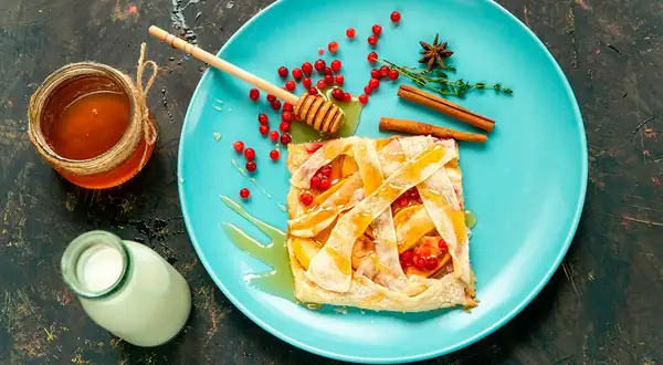 Tarta de arándanos y manzana