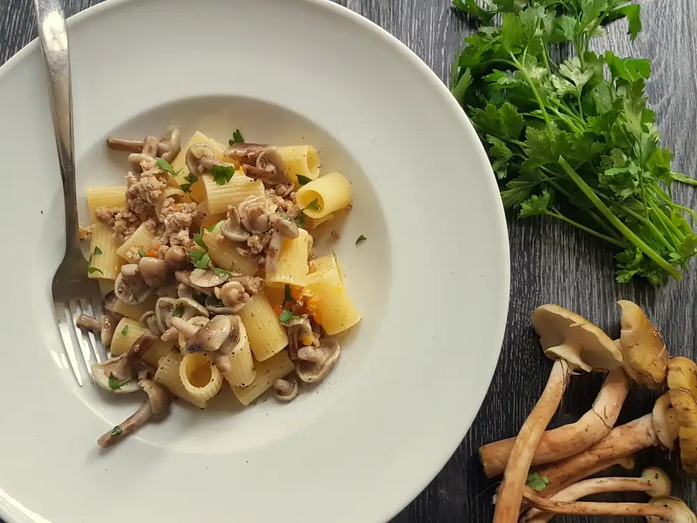 Traditional White Ragu with Mushrooms