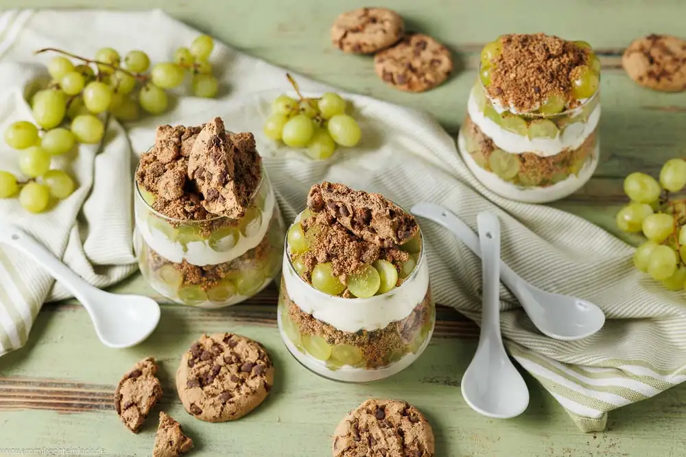 Grape cookie dessert in a glass
