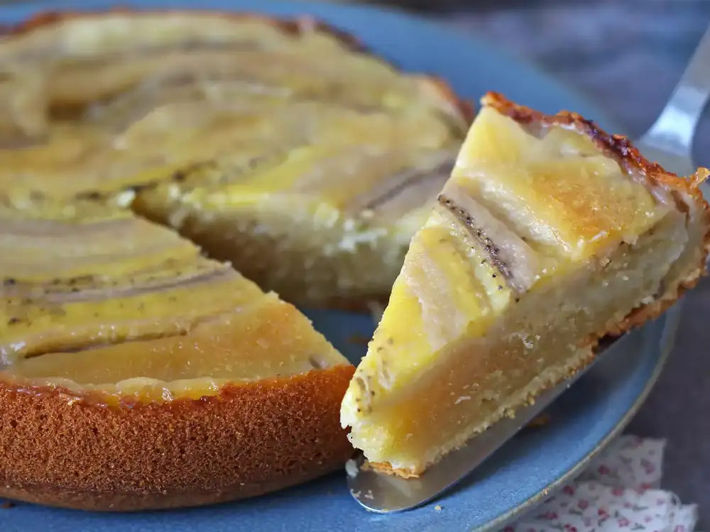 Upside-down banana cake, extra moist