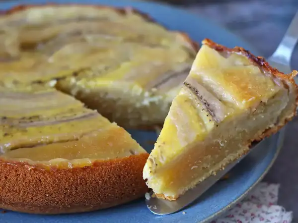 Upside-down banana cake, extra moist