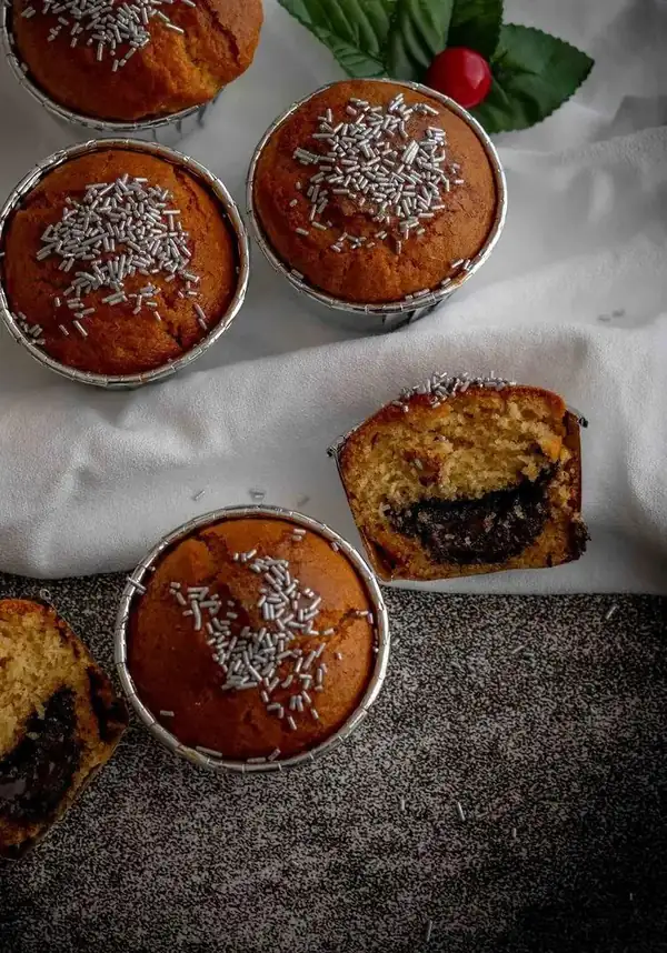 Muffin with chocolate heart