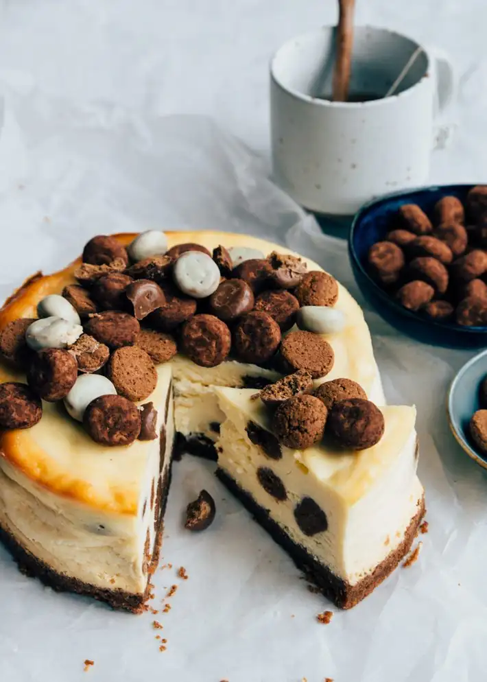 Spiced cookie cheesecake