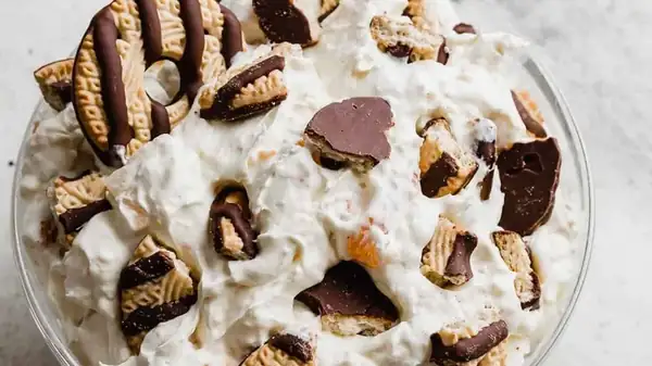 Cookie Salad Really Checks All The Boxes For A Heavenly Sweet Dessert