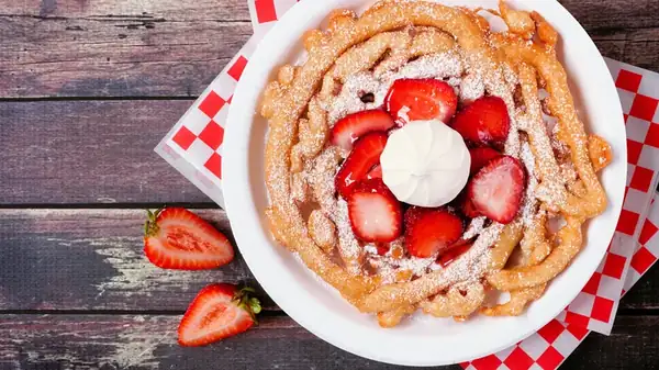 The Temperature Mistake You Want To Avoid When Cooking Funnel Cakes