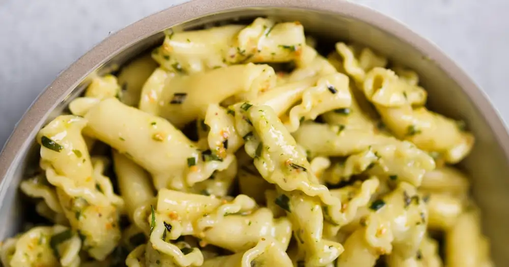 Pasta with Pistachio–Aged Gouda Pesto