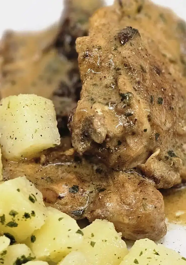 SAFFRON CHICKEN