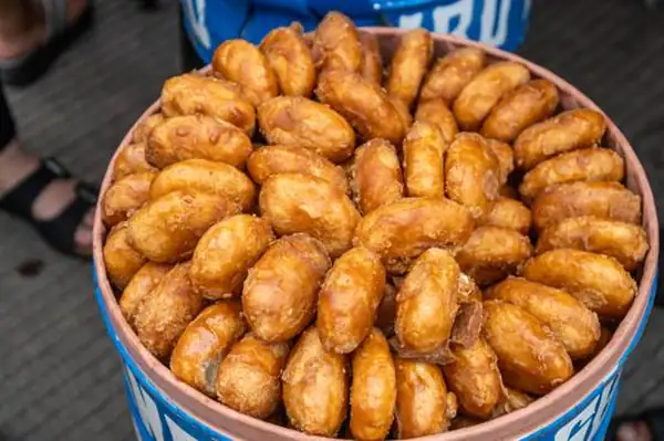How to Make Soft and Sweet Glutinous Rice Gemblong, Perfect for a Sales Idea