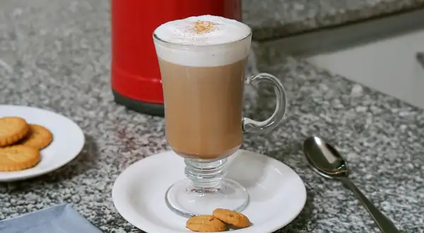Homemade Mocha: Step-by-Step Recipe (VIDEO)
