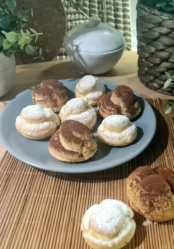 Cream puffs with custard and cocoa cream