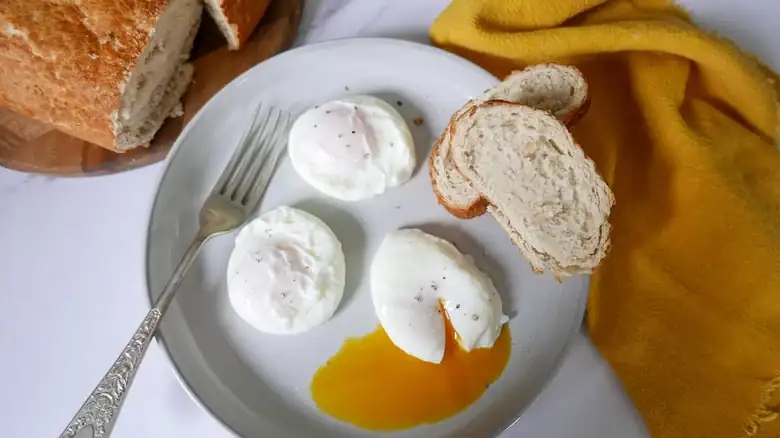 Fool-Proof Poached Eggs Recipe