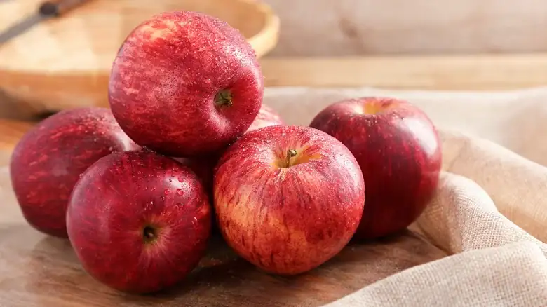 For Optimum Freshness, Treat Apples Like Eggs