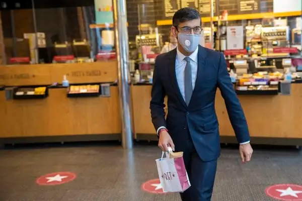 Okay, Face Masks Actually Will Be Mandatory for Takeaway From Restaurants and Cafes
