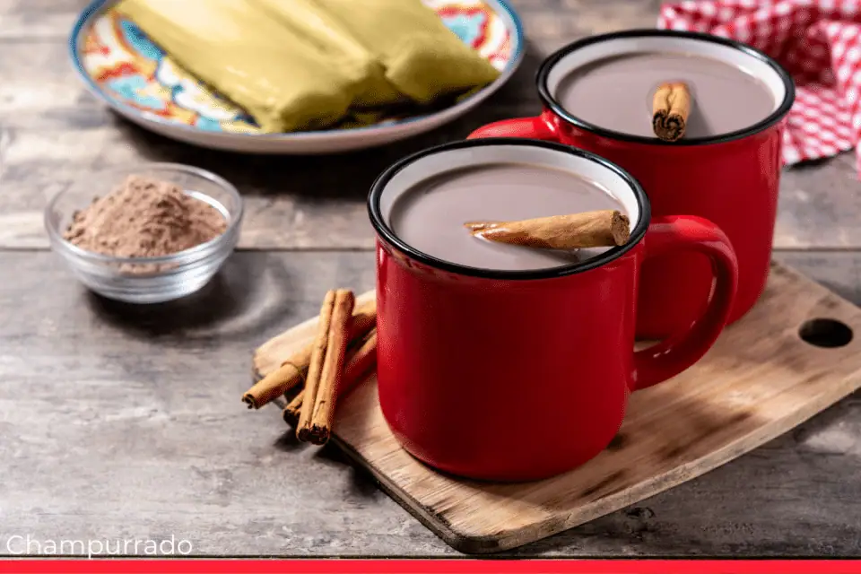 Champurrado (chocolate caliente mexicano)