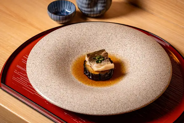 Omakase Room by Tadayoshi