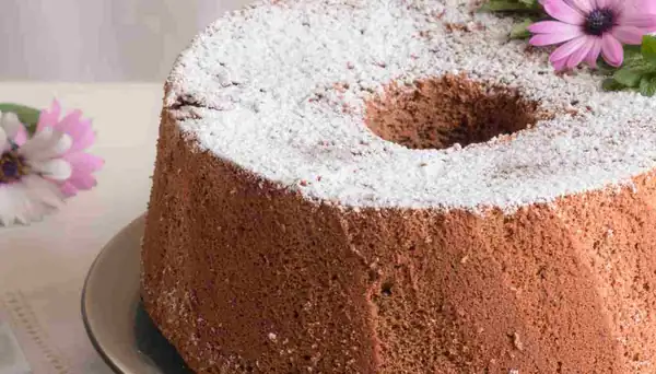 Apple chiffon cake: tall, delicious, and elegant. What are you waiting for? Get started!