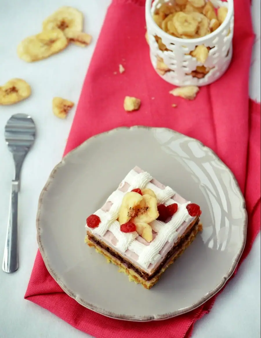 Pastel de fresa y caramelo