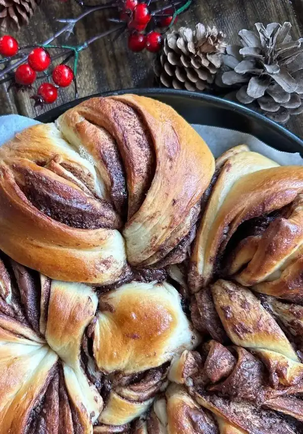 CHRISTMAS STAR BRIOCHE