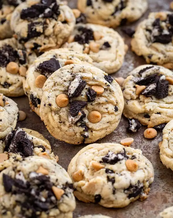 Peanut Butter Oreo Cookies