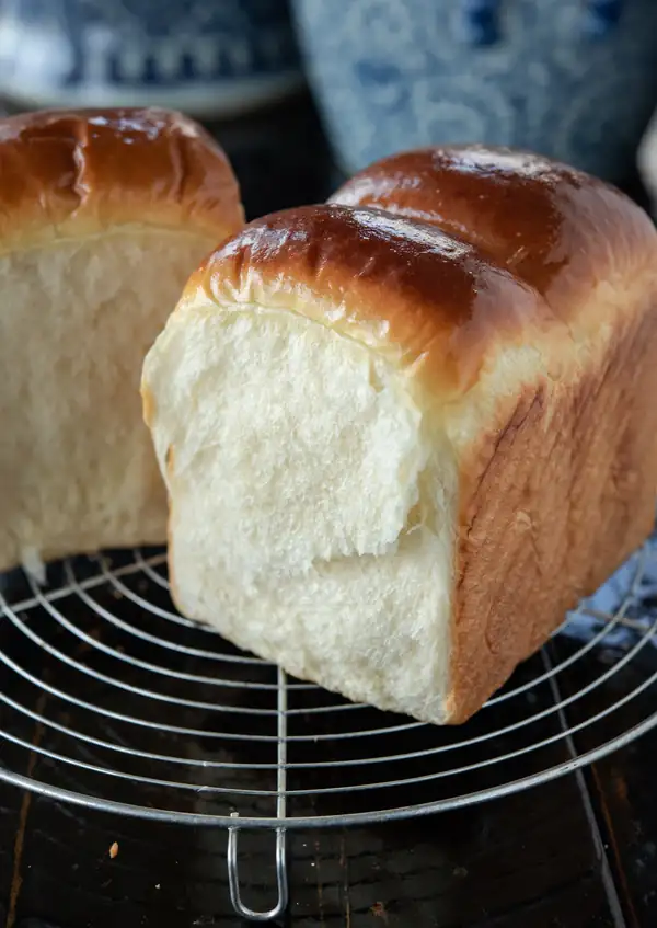 Japanese Milk Bread (No Tangzhong Method)