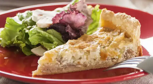Enjoy a delicious mushroom and leek quiche