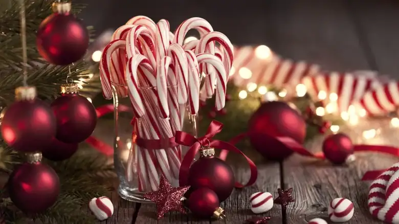 Los orígenes de cómo los bastones de caramelo se convirtieron en una tradición navideña