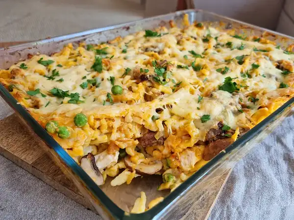 Protein power from the oven: Simple spaetzle casserole with cream sauce