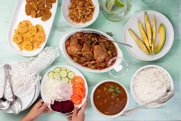 Guía de iniciación a la comida dominicana 🇩🇴