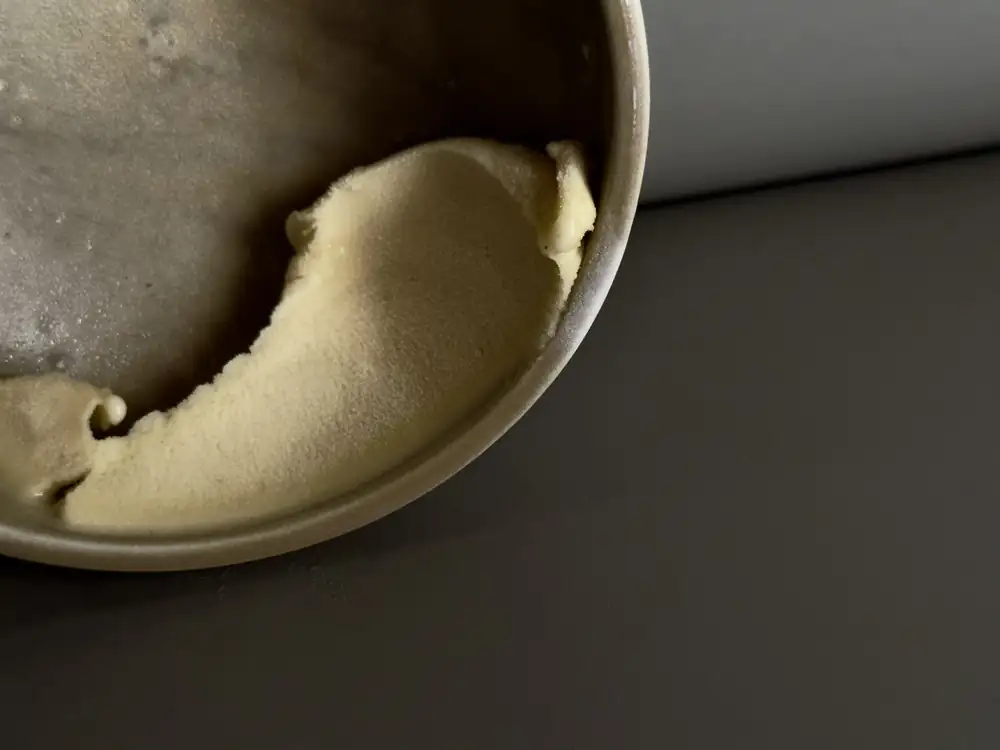 Helado de raíz de perejil y sabores con estrellas Michelin: helado, más allá del postre
