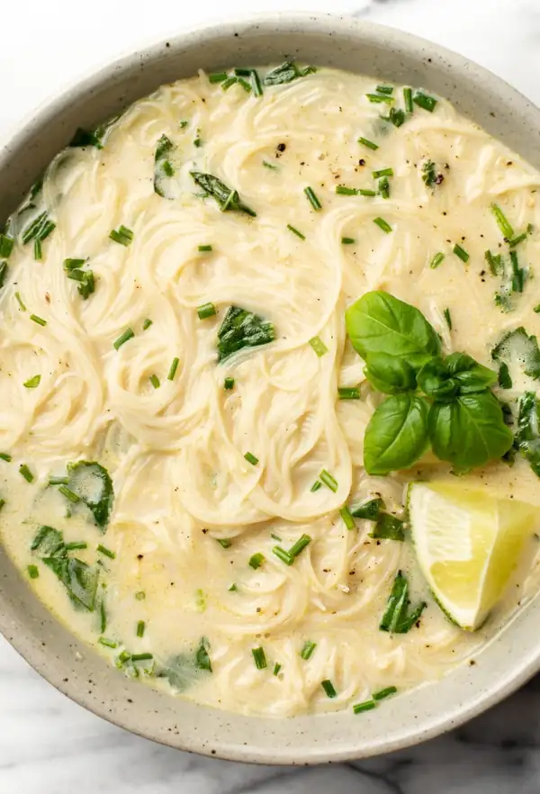 Quick Thai Green Curry Soup