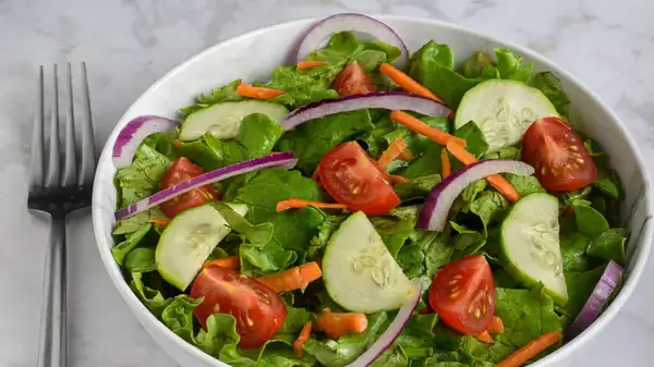 How An Ice Bath Will Take Your Bagged Salad To The Next Level