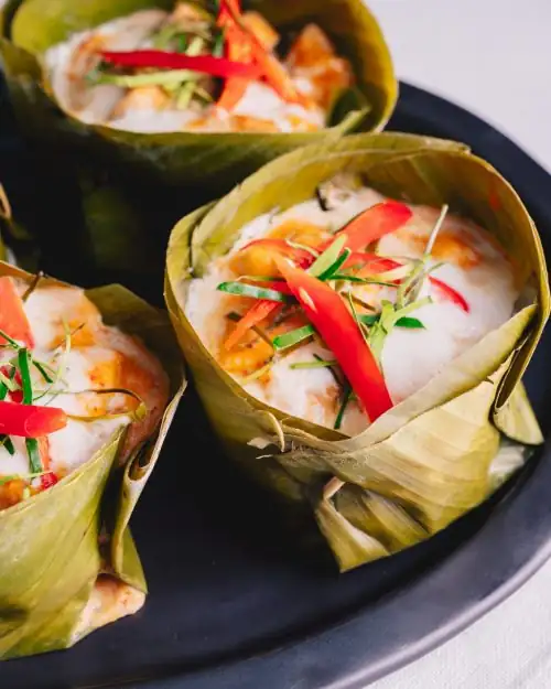 Steamed Red Curry Fish (Haw Mok Plaa)